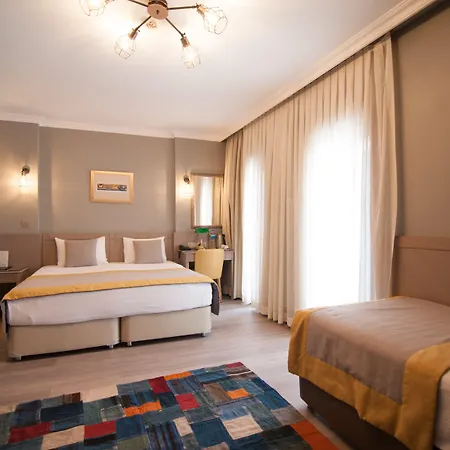 سيراجليو هوتل&سويتس 3*