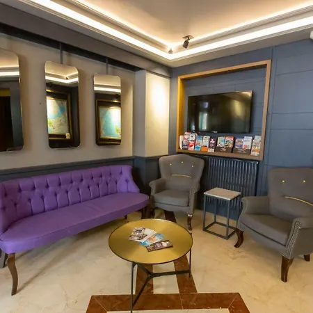塞拉格里奥套房酒店 酒店 3*